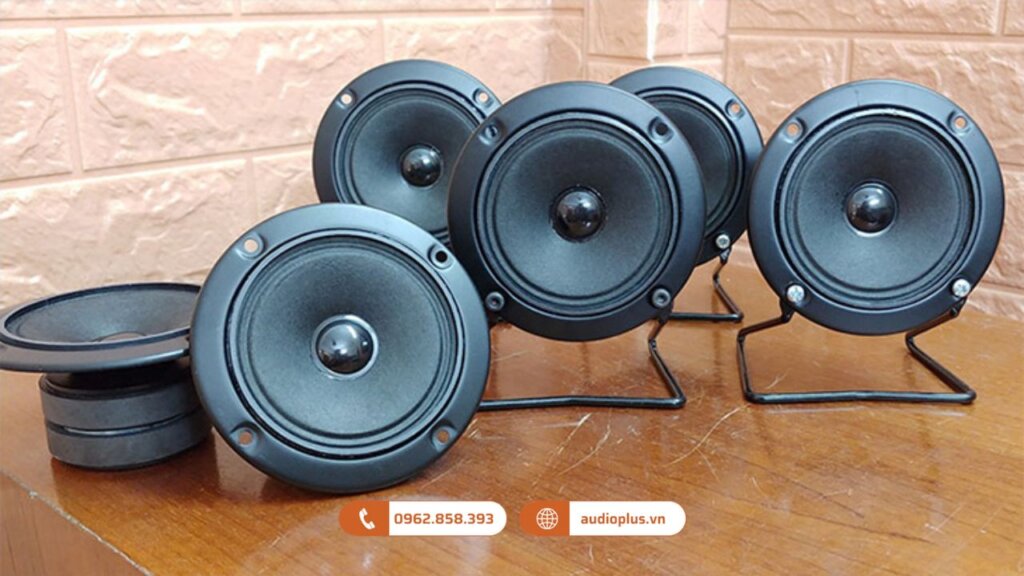 Số lượng và kích cỡ củ loa mid, bass, treble,... quyết định tới chất lượng âm thanh